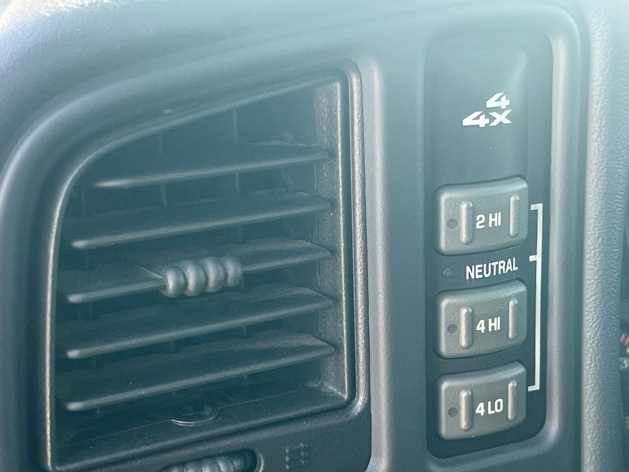 Chevrolet Silverado 2500HD Ext. Cab Long Bed 4WD 2002