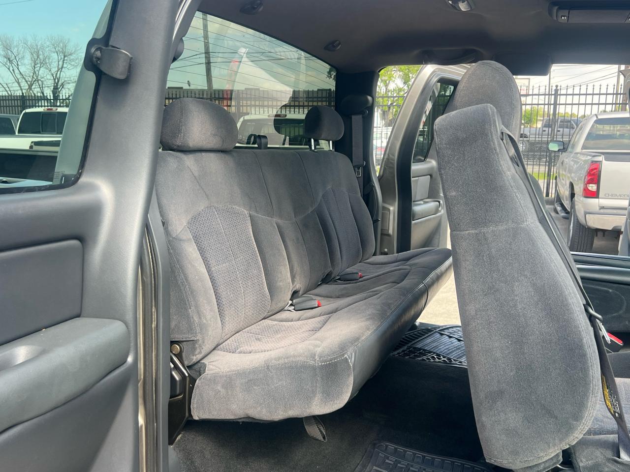 Chevrolet Silverado 2500HD Ext. Cab Long Bed 4WD 2002