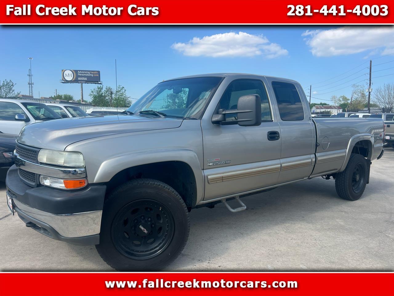 2002 Chevrolet Silverado 2500HD Ext. Cab Long Bed 4WD