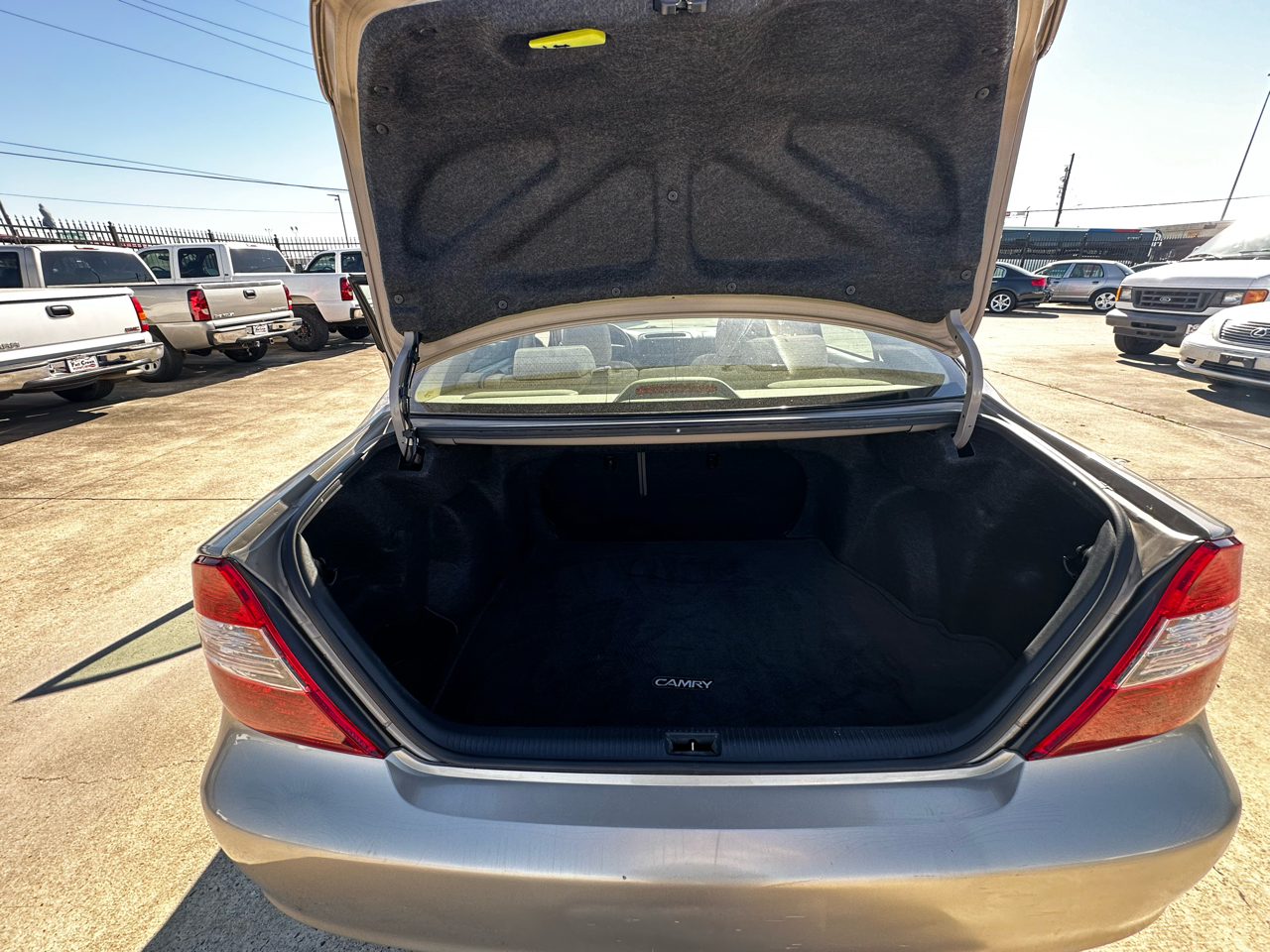 Toyota Camry LE 2003