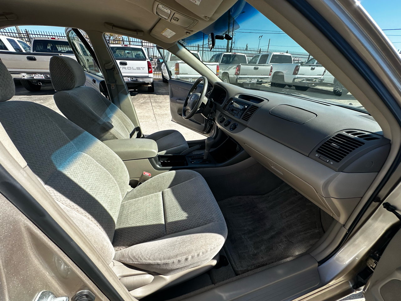 Toyota Camry LE 2003