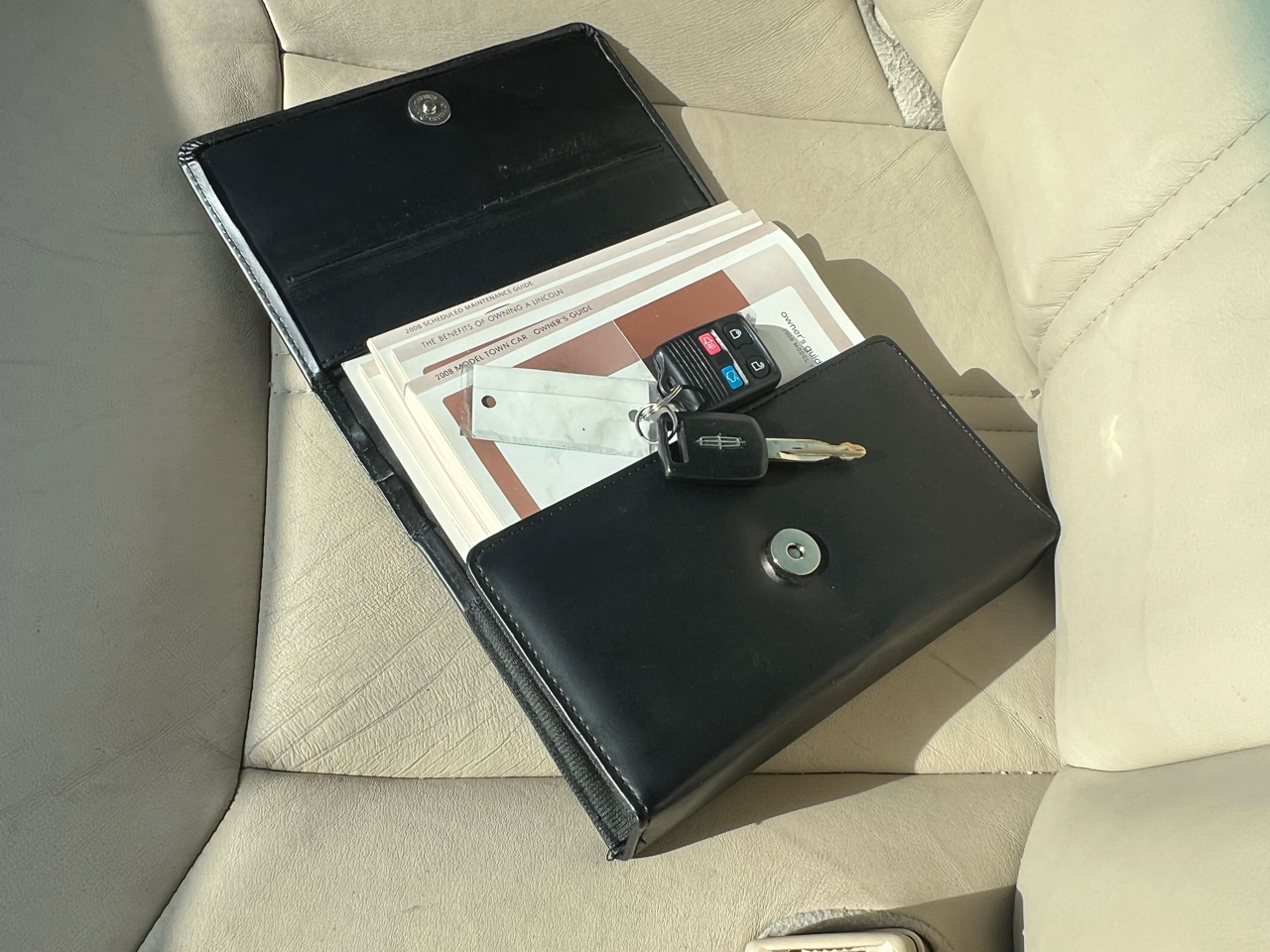 Lincoln Town Car Signature L 2008