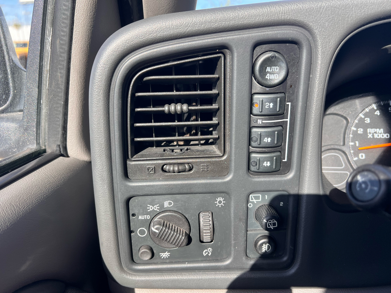 Chevrolet Tahoe LT 4WD 2003