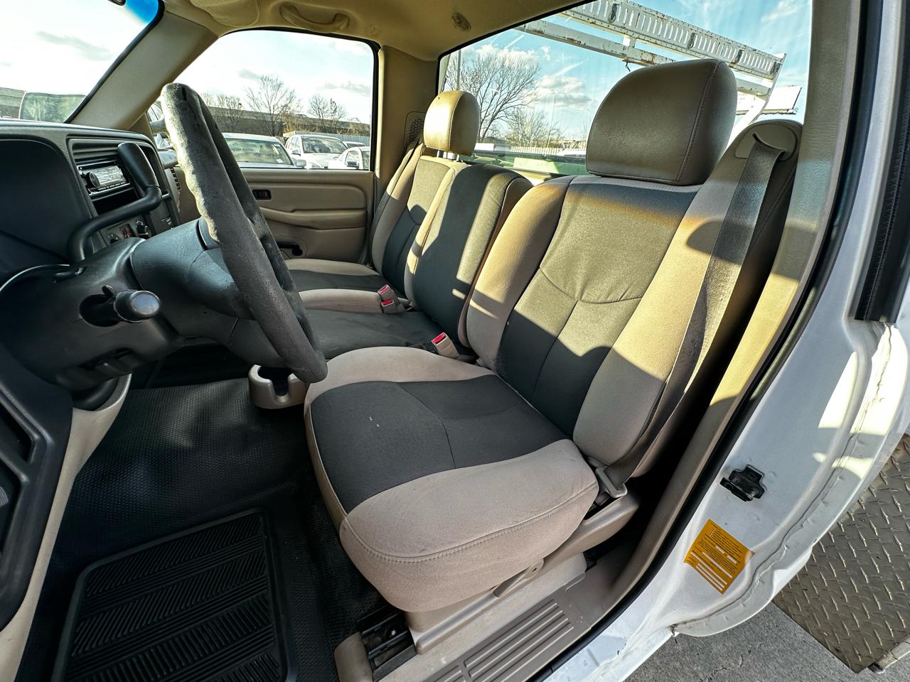 Chevrolet Silverado 3500 Regular Cab 2WD 2003