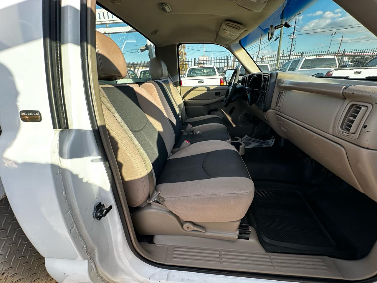 Chevrolet Silverado 3500 Regular Cab 2WD 2003