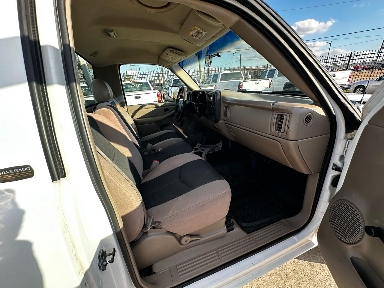 Chevrolet Silverado 3500 Regular Cab 2WD 2003