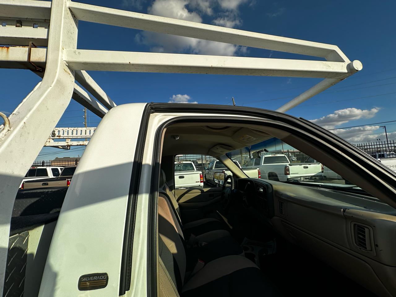 Chevrolet Silverado 3500 Regular Cab 2WD 2003