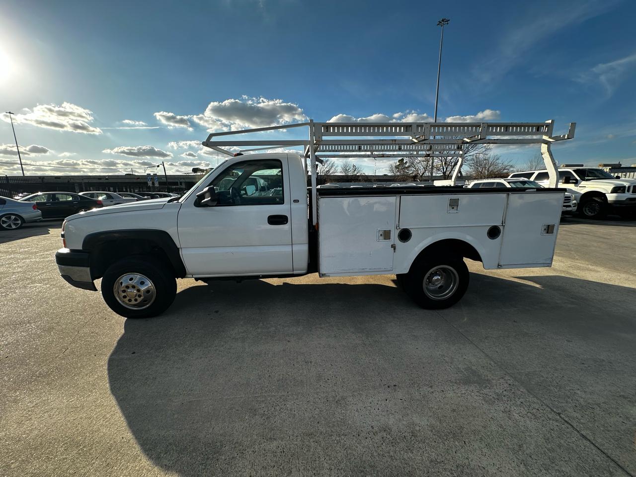 Chevrolet Silverado 3500 Regular Cab 2WD 2003