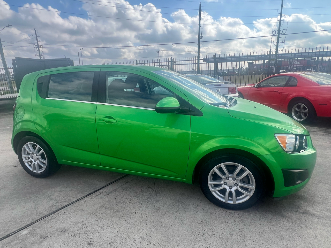 Chevrolet Sonic LT Auto 5-Door 2016