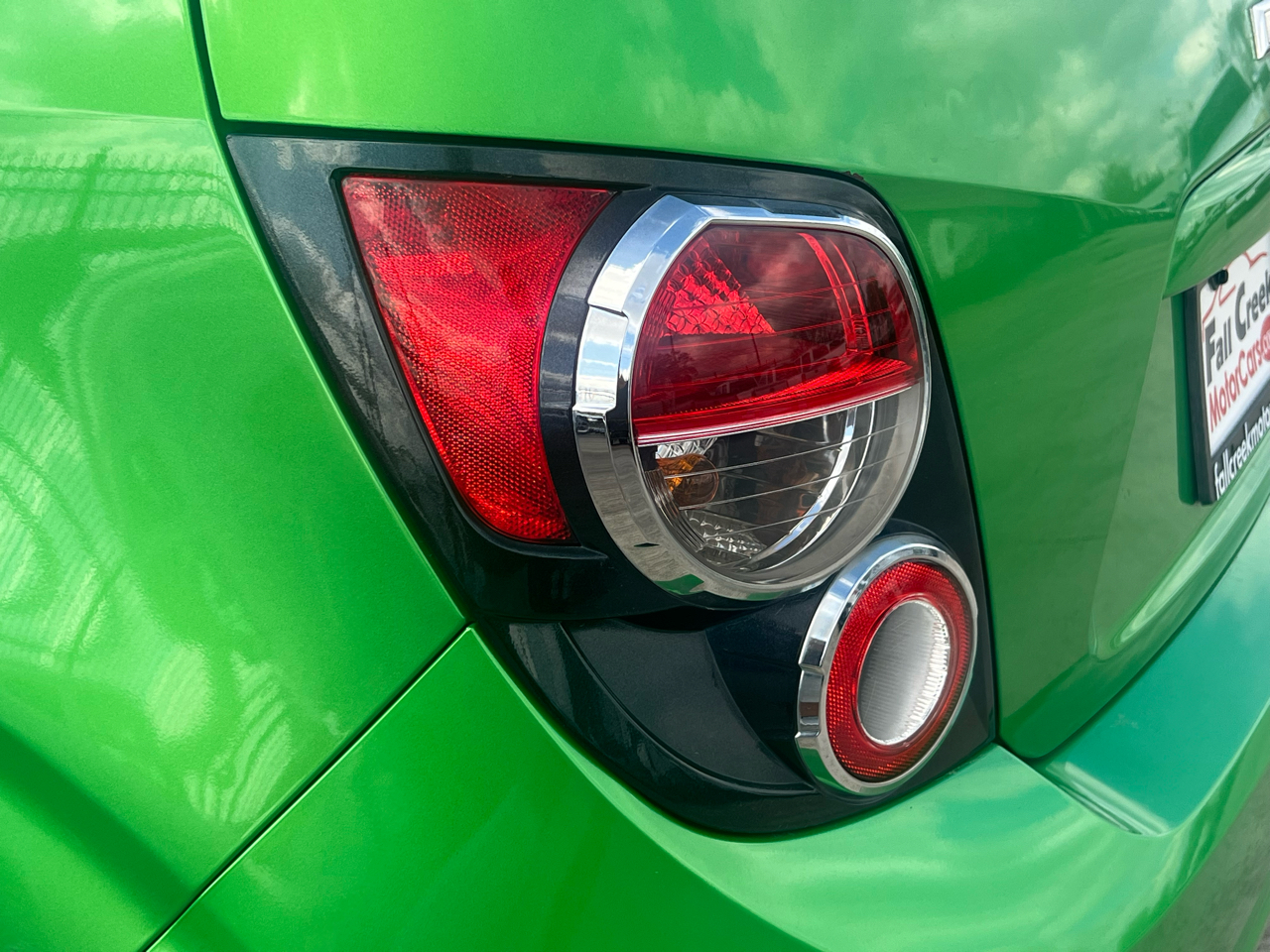 Chevrolet Sonic LT Auto 5-Door 2016