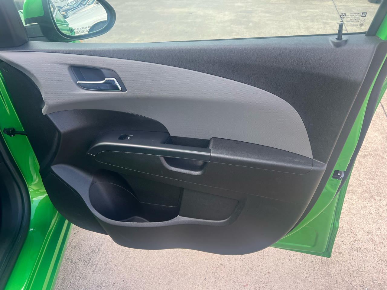 Chevrolet Sonic LT Auto 5-Door 2016