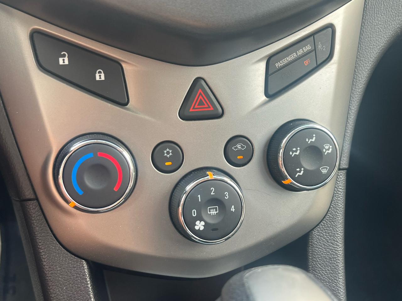 Chevrolet Sonic LT Auto 5-Door 2016