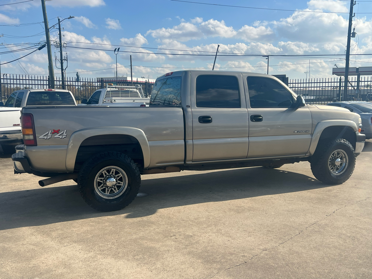 Chevrolet Silverado 2500HD LT Crew Cab 4WD 2001