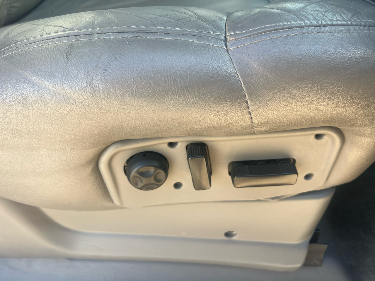 Chevrolet Silverado 2500HD LT Crew Cab 4WD 2001