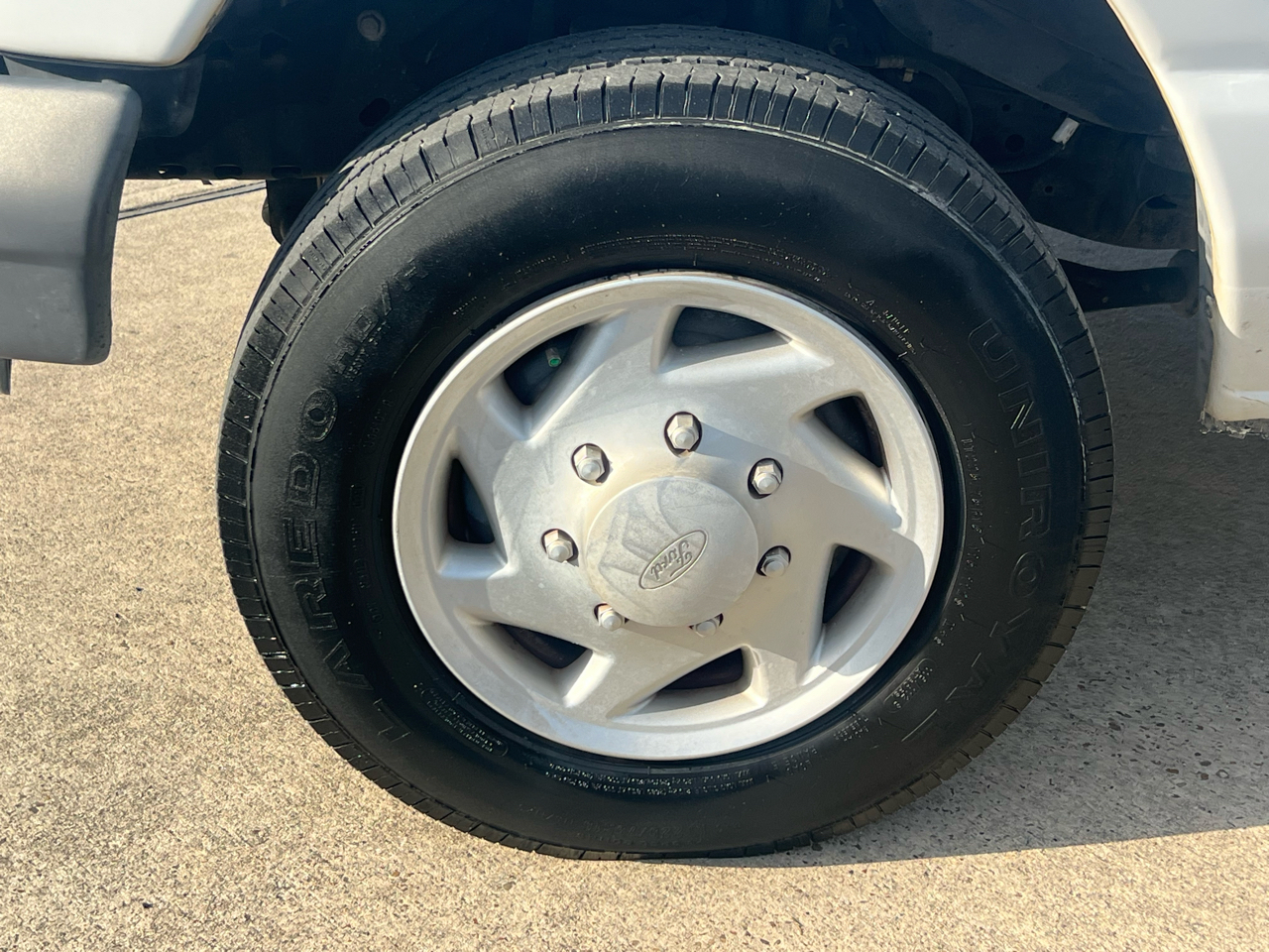 Ford Econoline E-150 2007