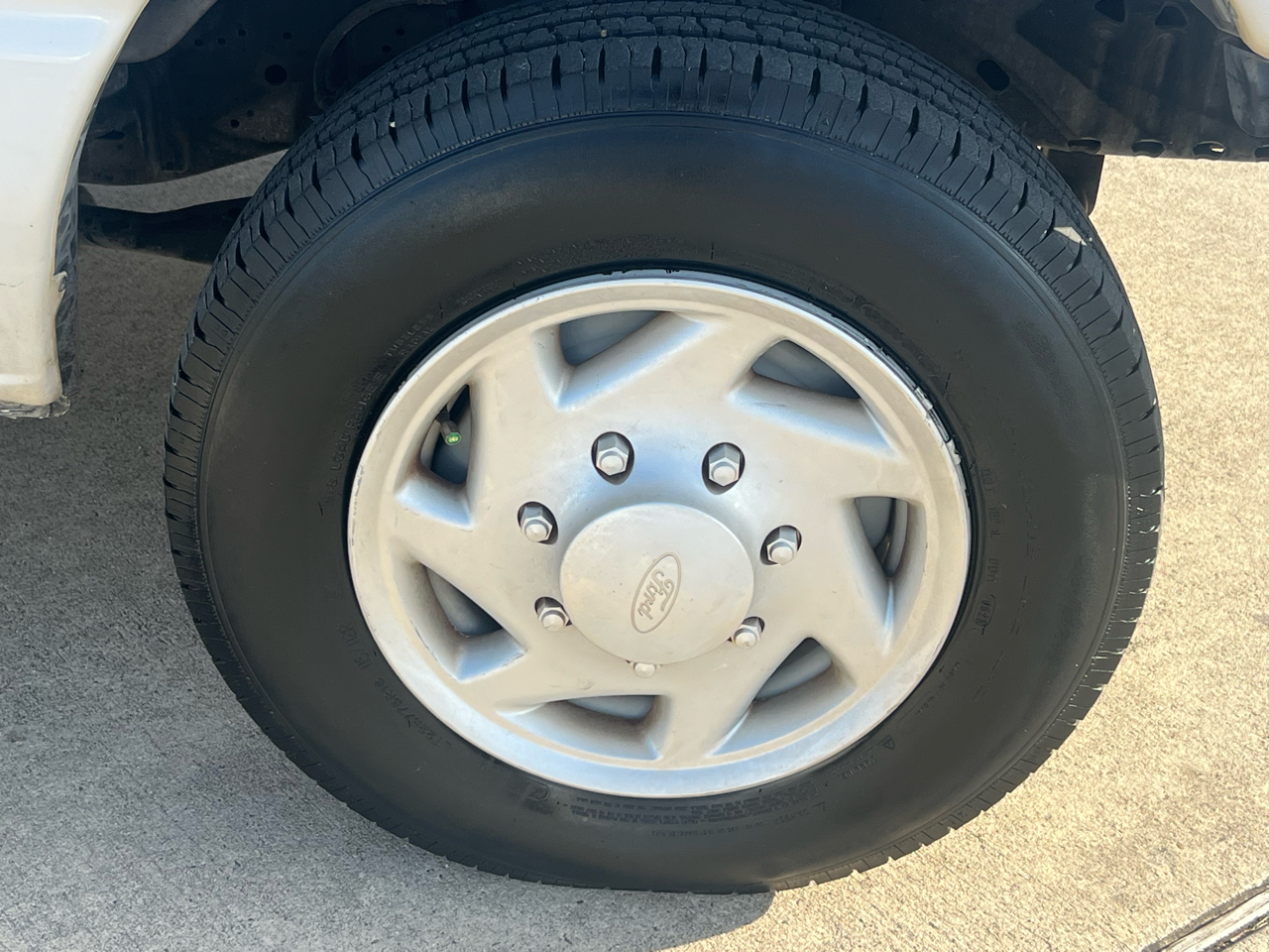 Ford Econoline E-150 2007