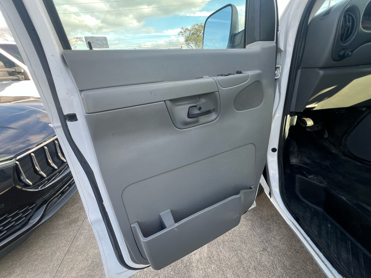 Ford Econoline E-150 2007