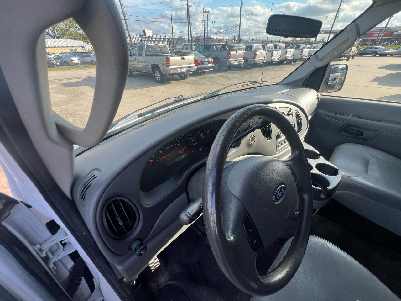 Ford Econoline E-150 2007