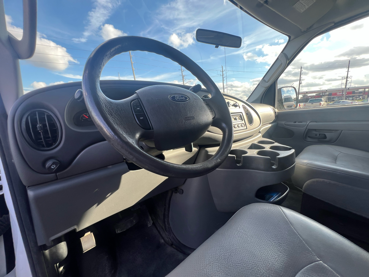 Ford Econoline E-150 2007