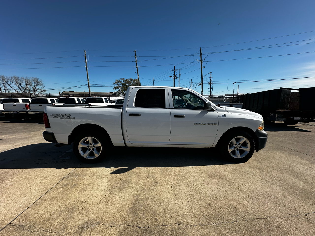 RAM 1500 Tradesman Crew Cab 4WD 2012