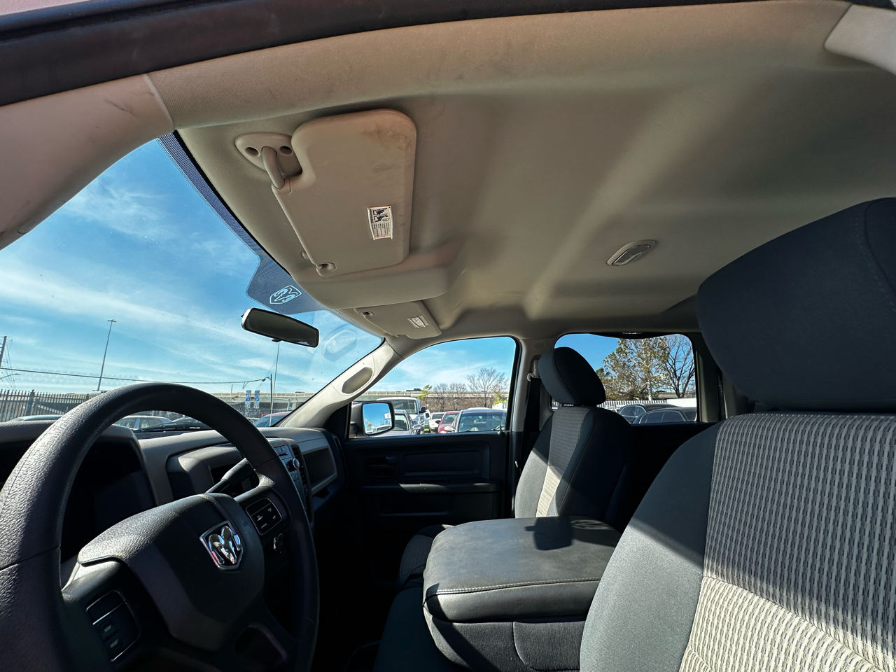 RAM 1500 Tradesman Crew Cab 4WD 2012