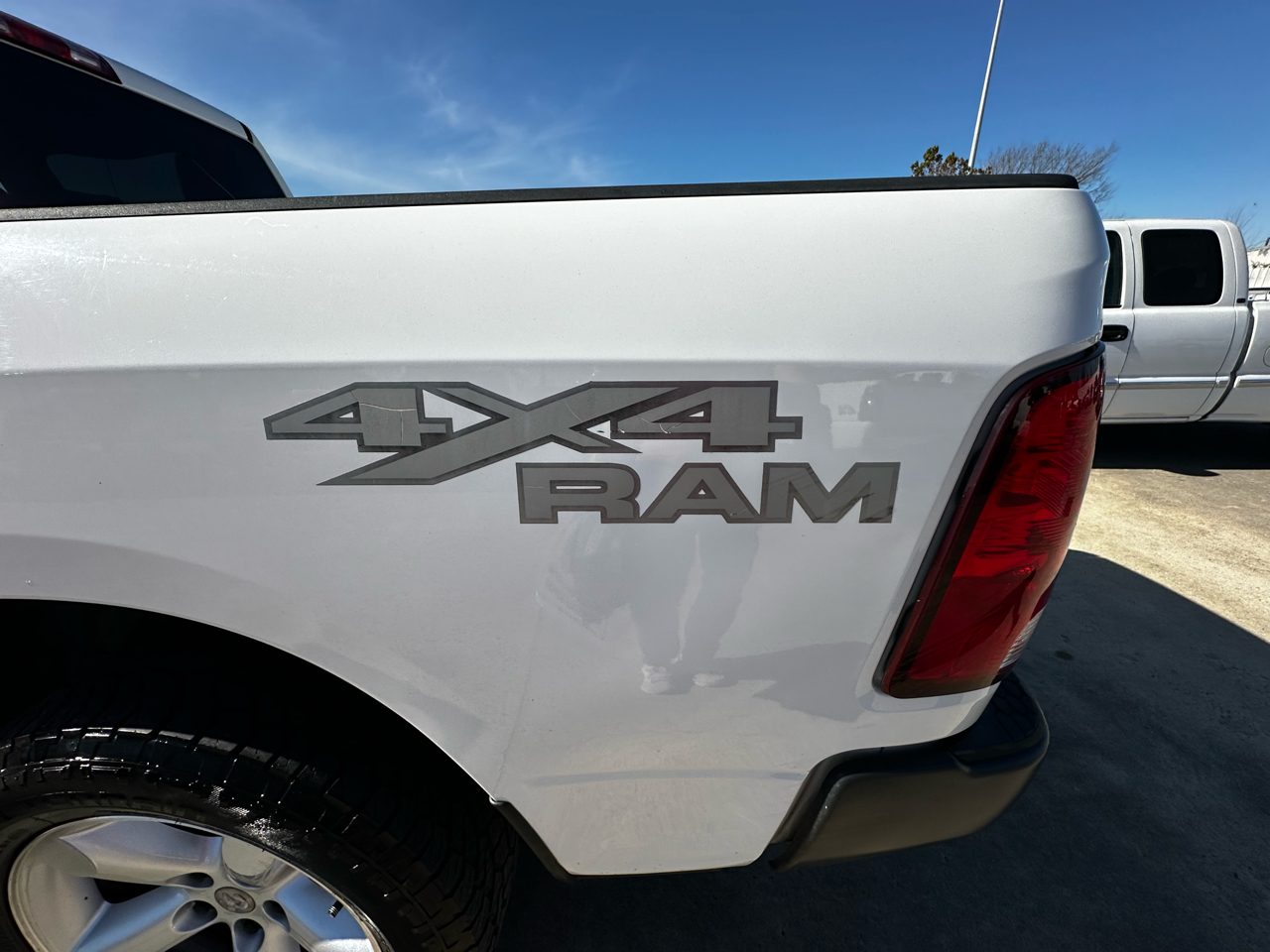 RAM 1500 Tradesman Crew Cab 4WD 2012