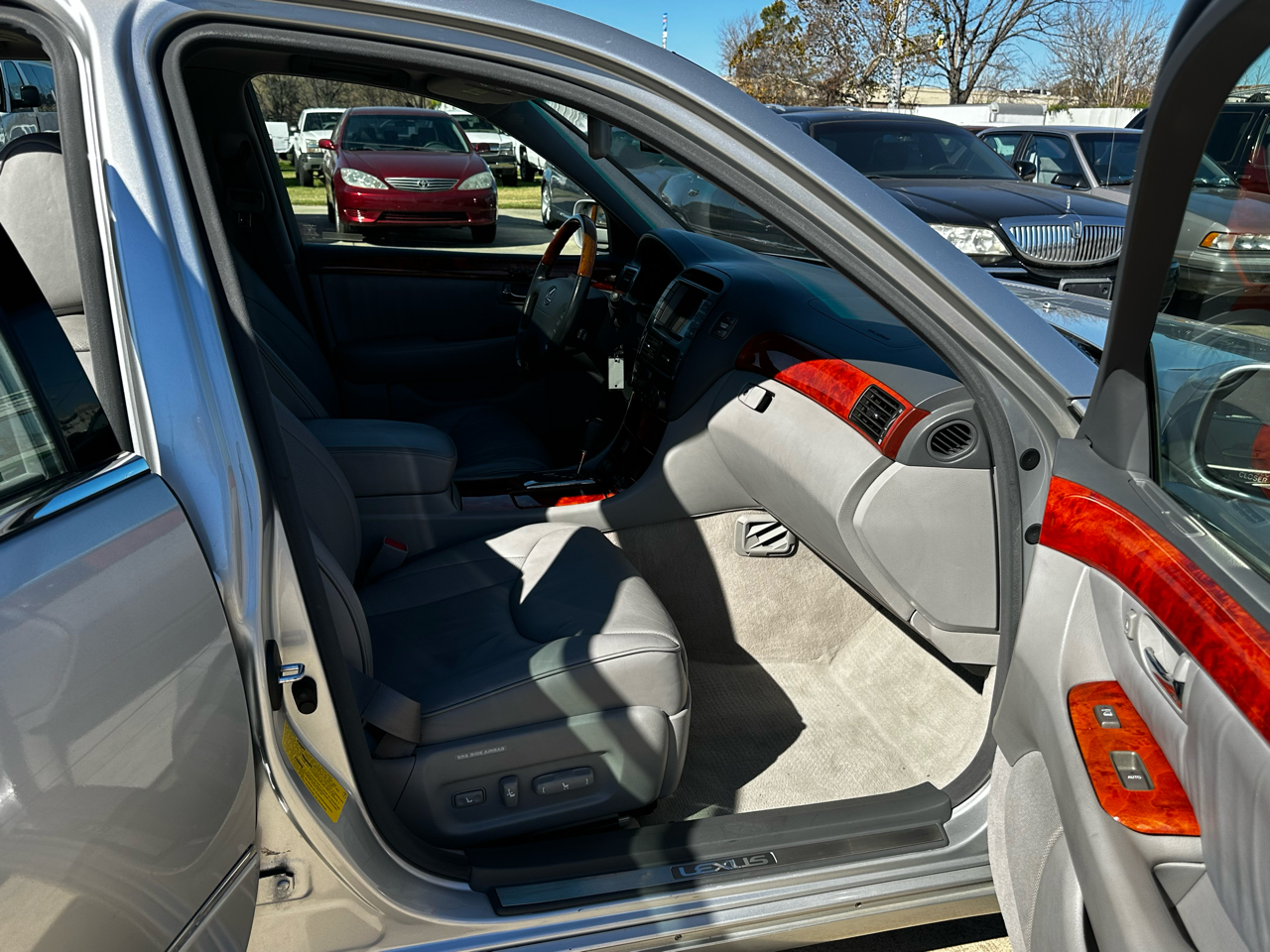 Lexus LS 430 Sedan 2005