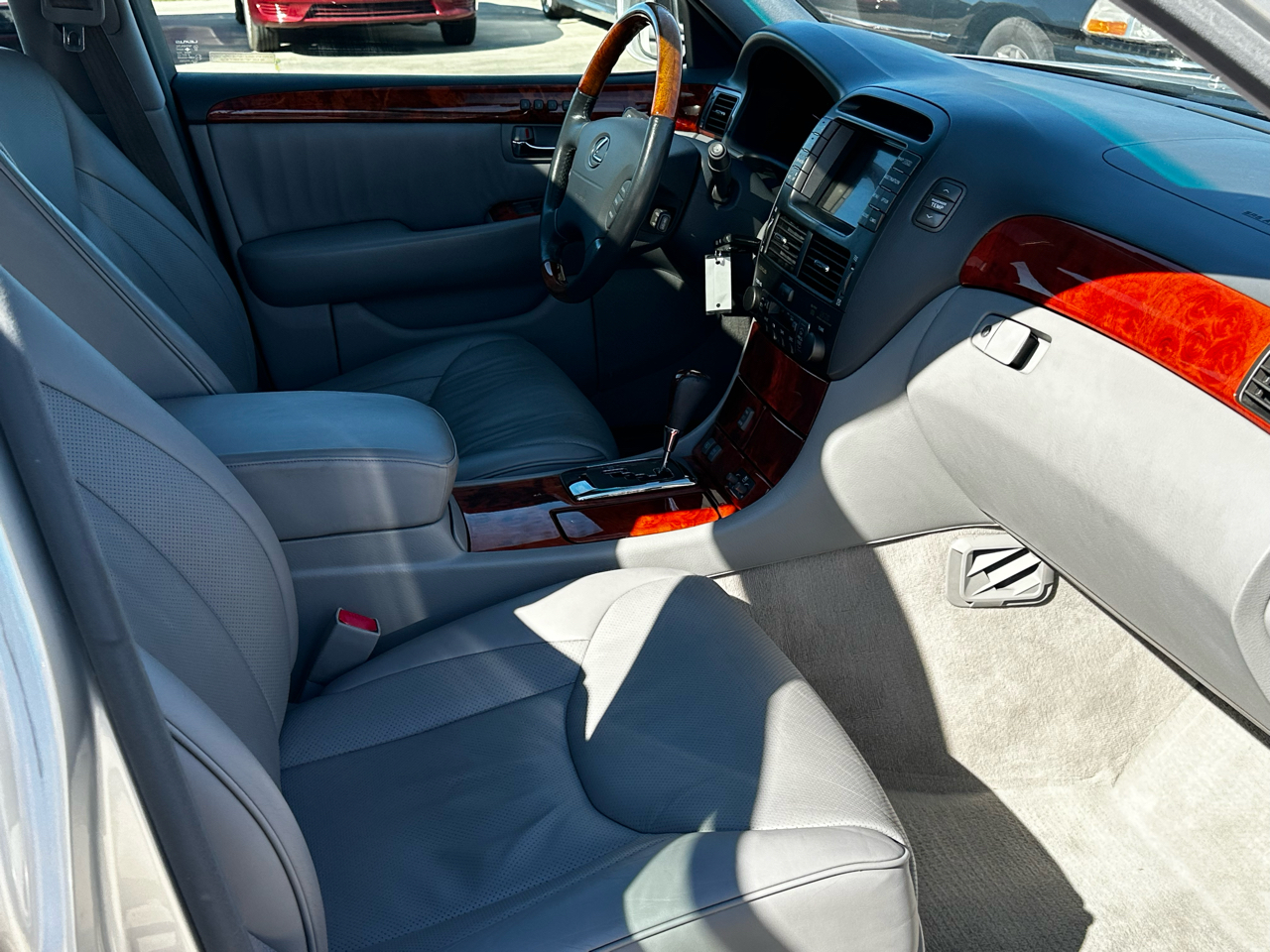 Lexus LS 430 Sedan 2005