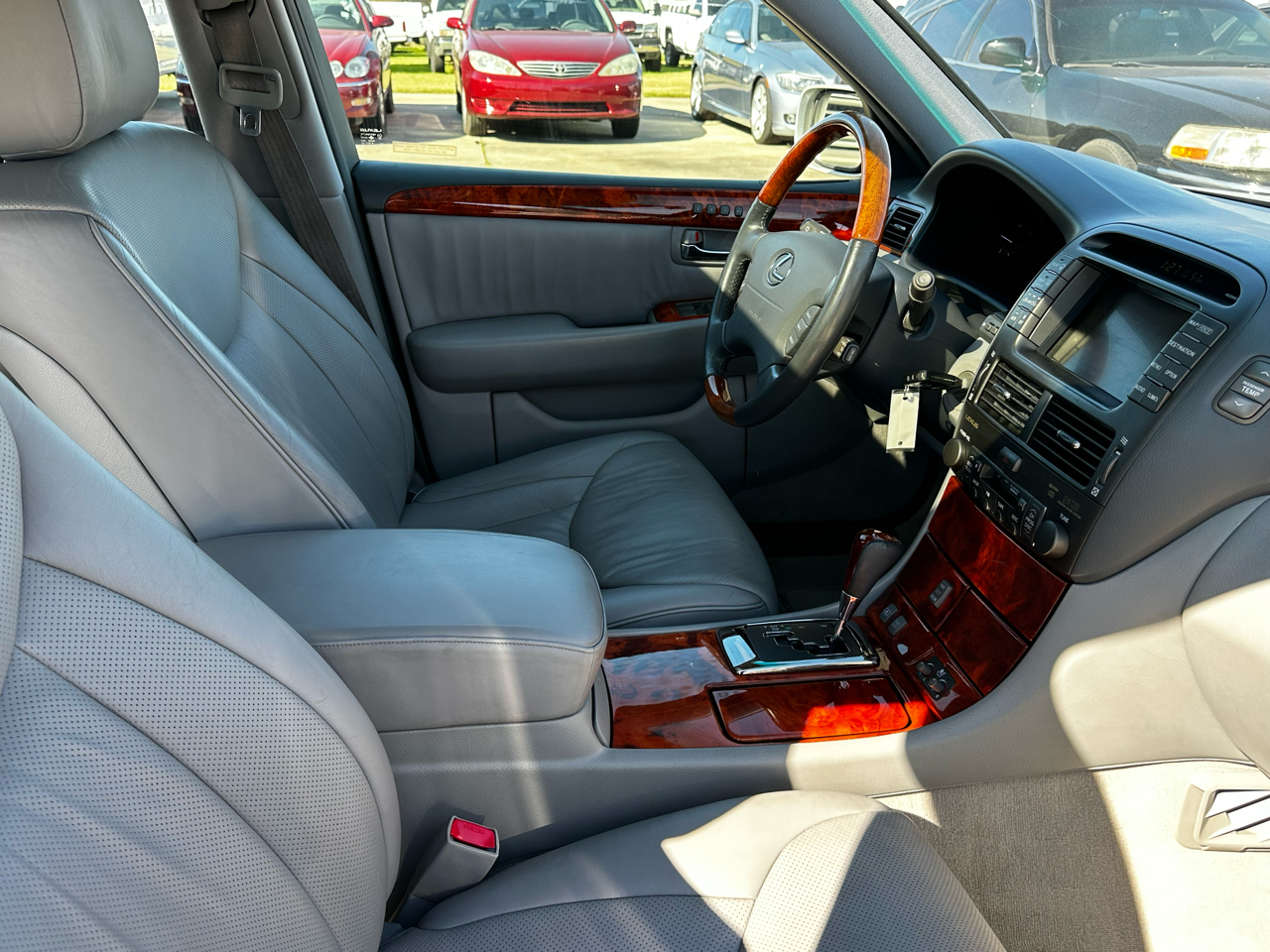 Lexus LS 430 Sedan 2005