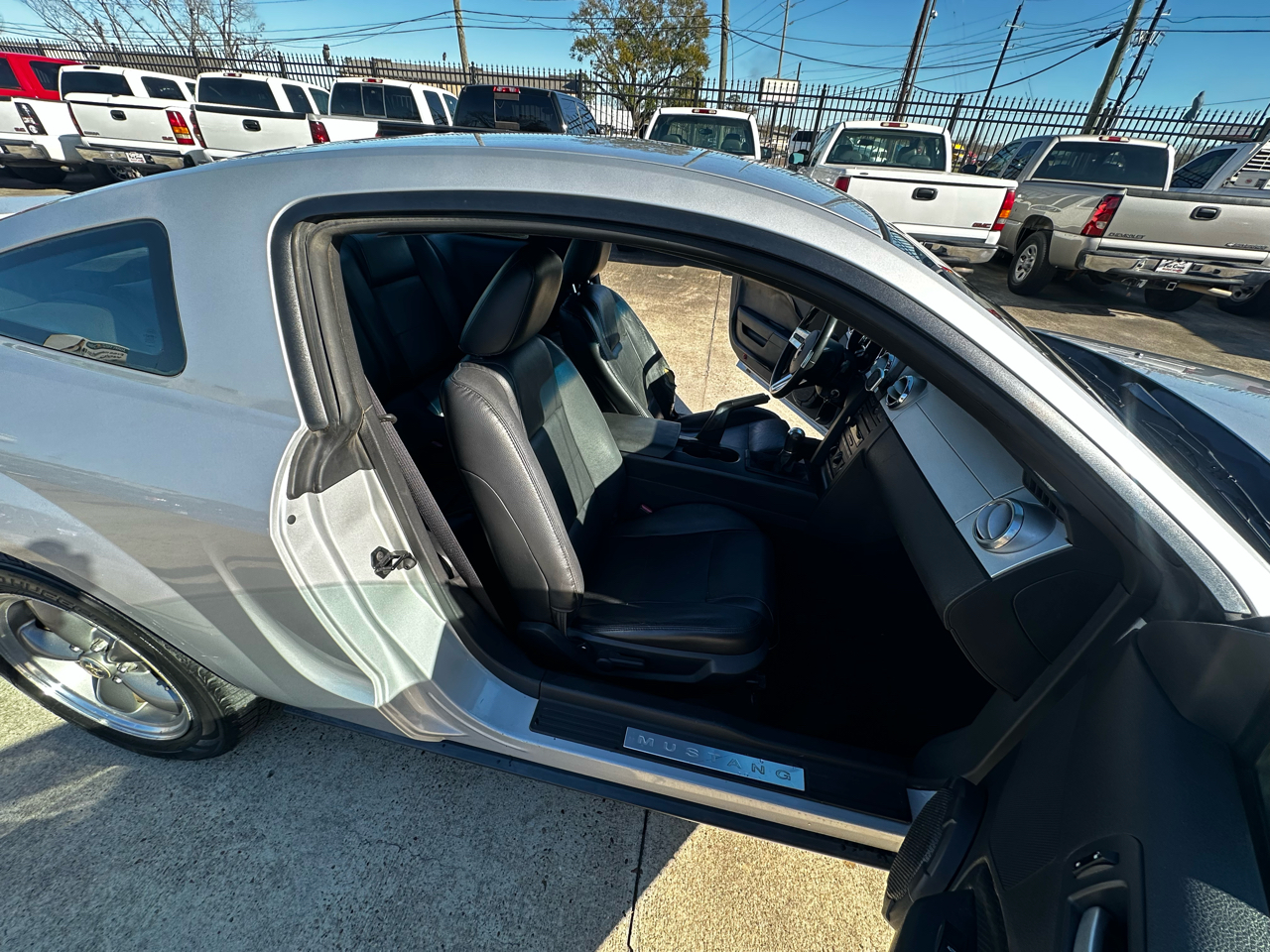 Ford Mustang V6 Premium Coupe 2006