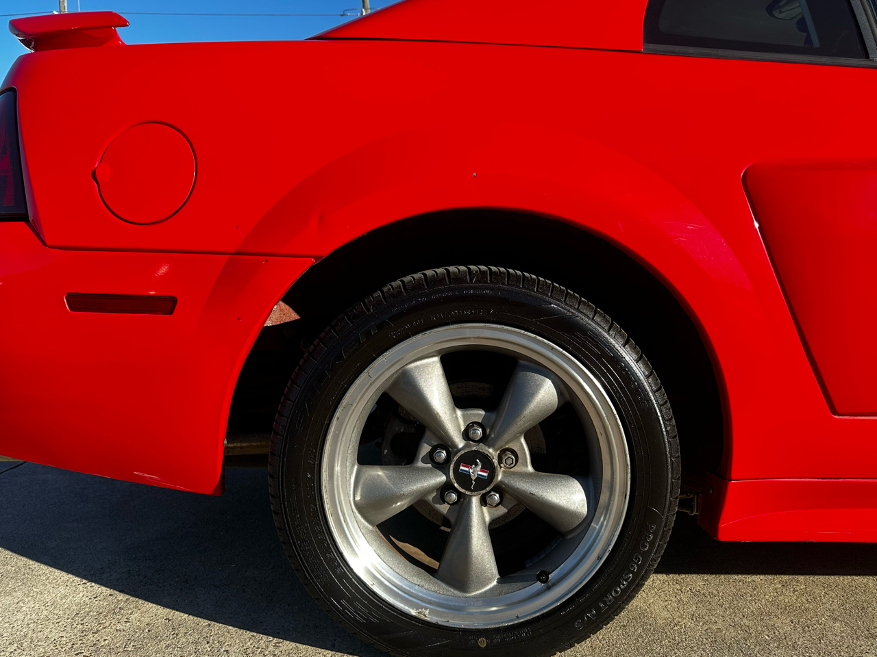 Ford Mustang GT Premium Coupe 2001