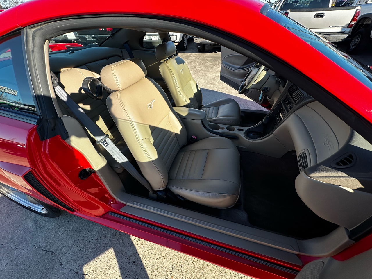 Ford Mustang GT Premium Coupe 2001