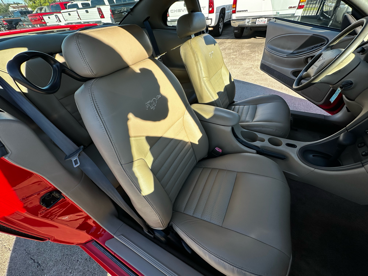 Ford Mustang GT Premium Coupe 2001