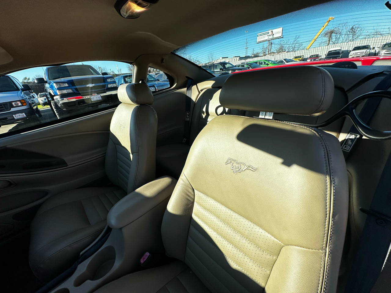 Ford Mustang GT Premium Coupe 2001