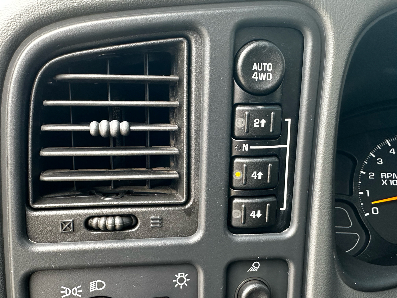 Chevrolet Silverado 1500 Z71 Crew Cab 4WD 2006