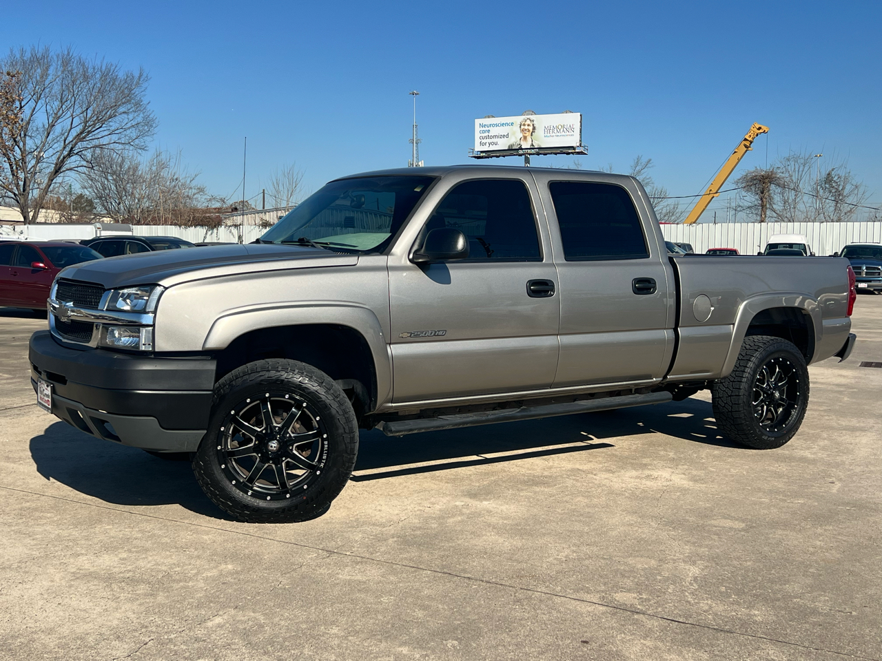 Chevrolet Silverado 2500HD Crew Cab Short Bed 2WD 2003