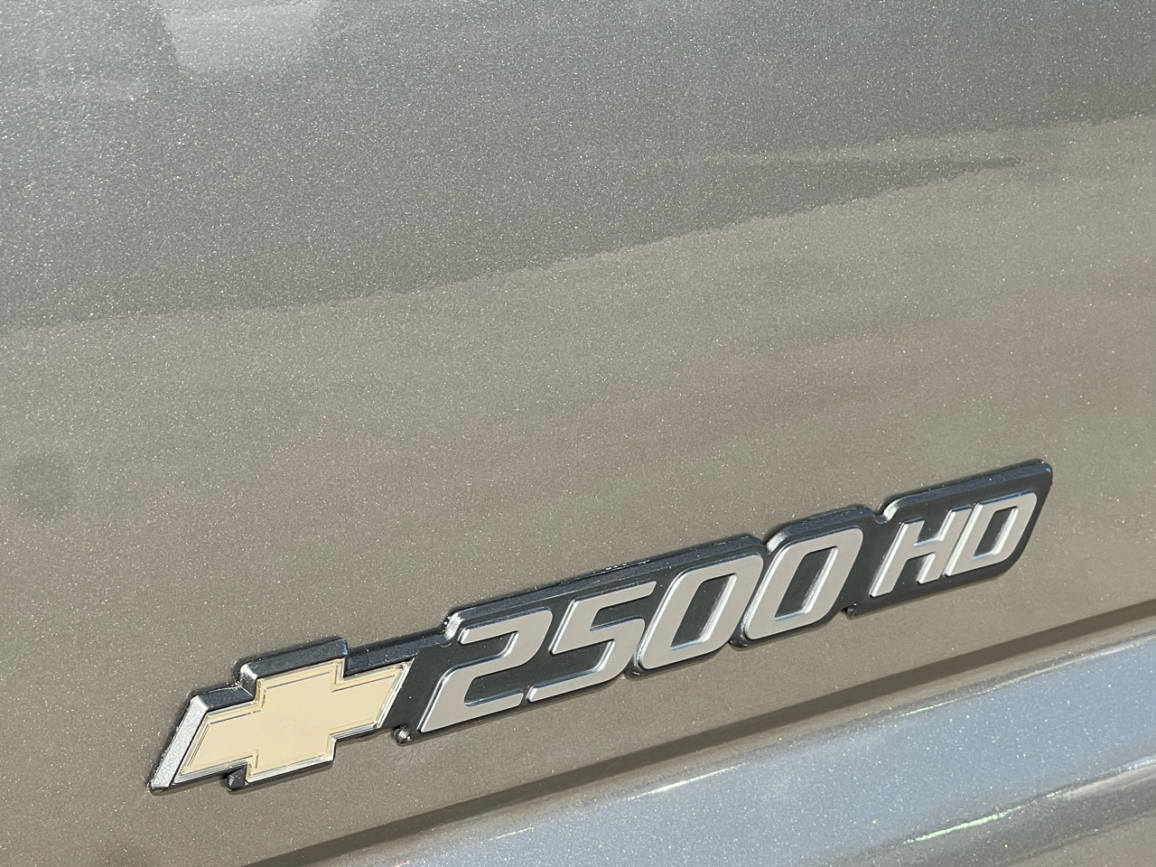 Chevrolet Silverado 2500HD Crew Cab Short Bed 2WD 2003