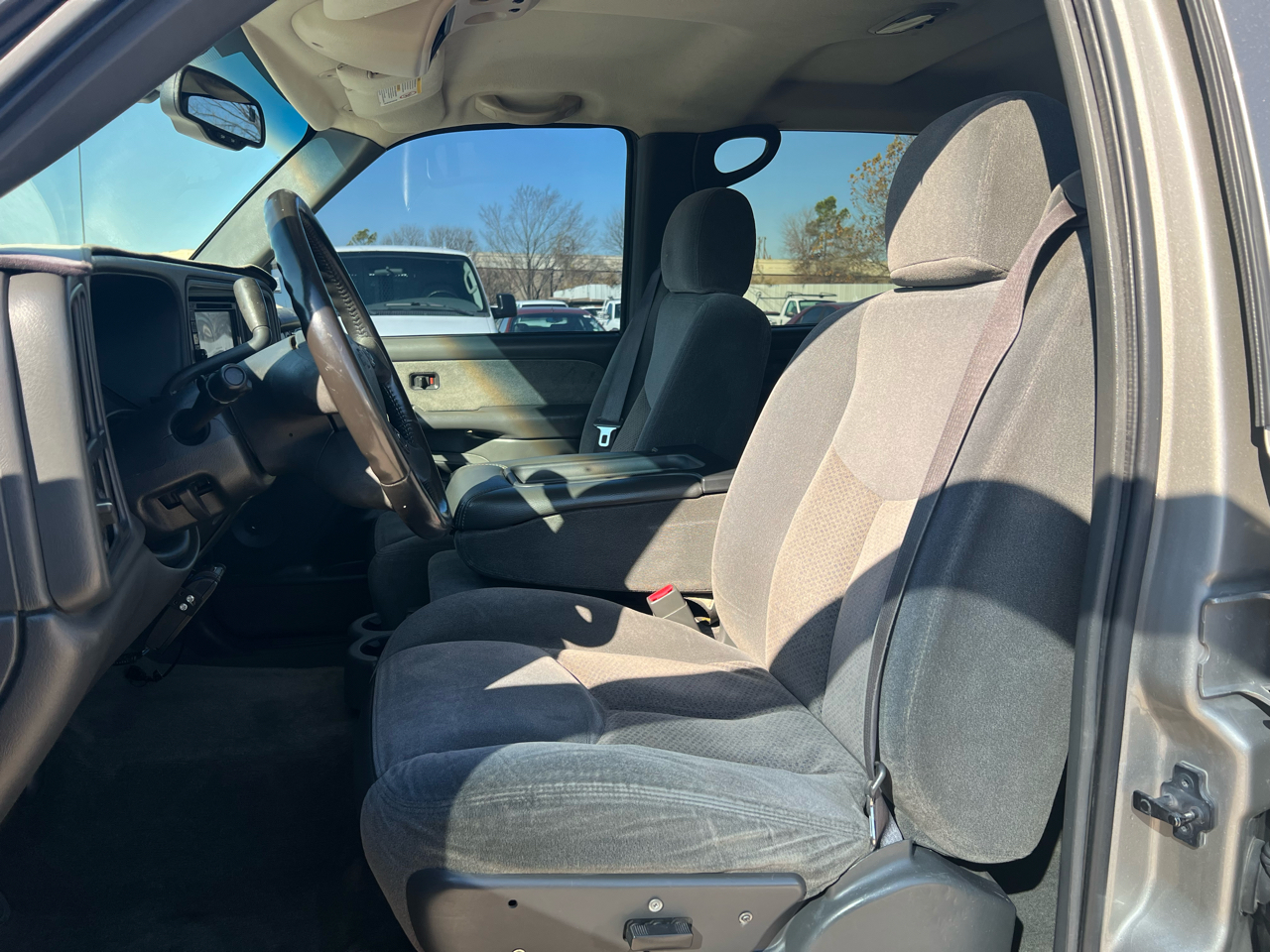 Chevrolet Silverado 2500HD Crew Cab Short Bed 2WD 2003