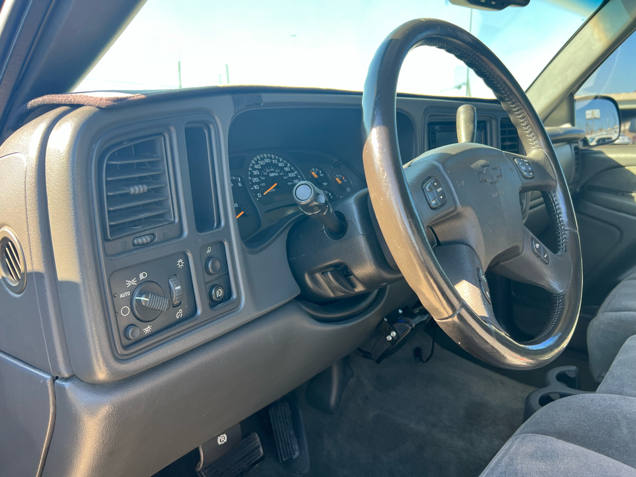 Chevrolet Silverado 2500HD Crew Cab Short Bed 2WD 2003