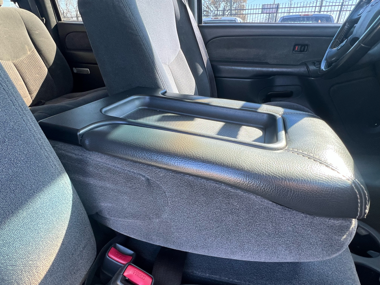 Chevrolet Silverado 2500HD Crew Cab Short Bed 2WD 2003