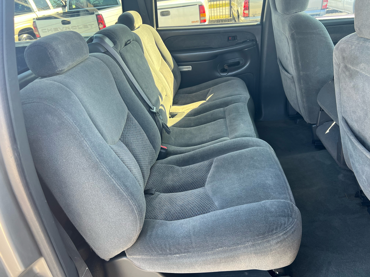 Chevrolet Silverado 2500HD Crew Cab Short Bed 2WD 2003