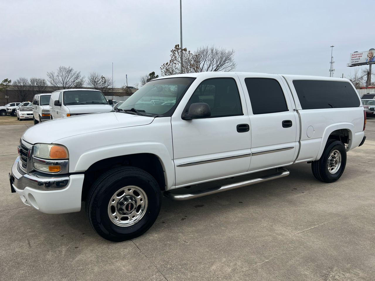 GMC Sierra 1500 HD SLE Crew Cab Short Bed 2WD 2003