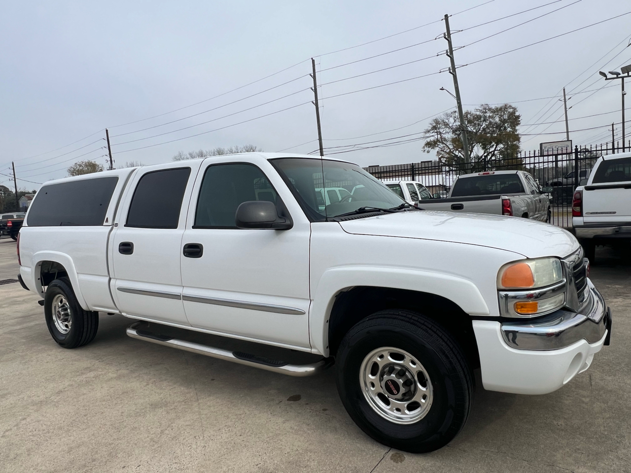 GMC Sierra 1500 HD SLE Crew Cab Short Bed 2WD 2003