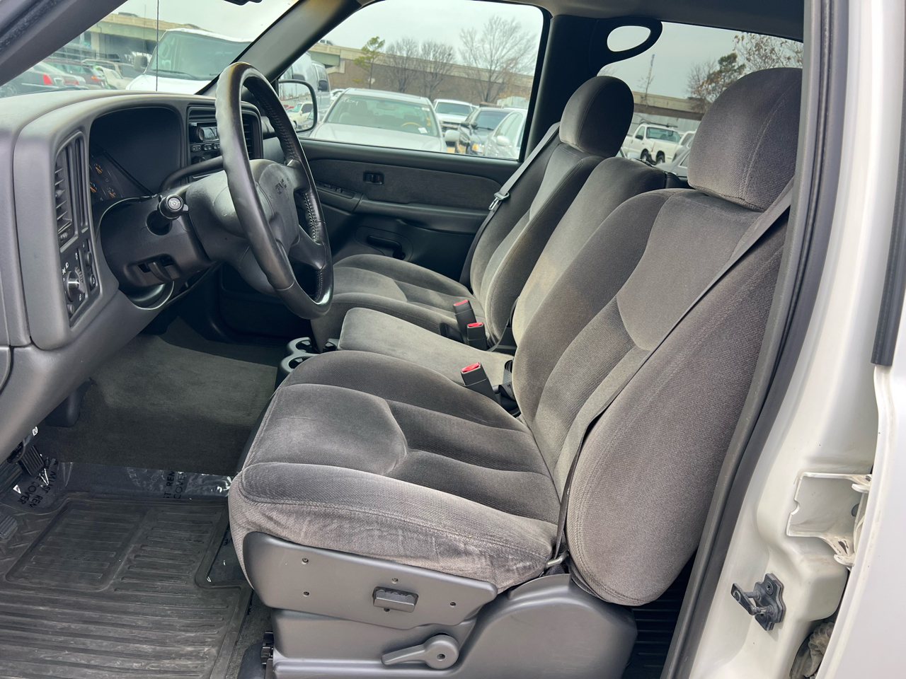 GMC Sierra 1500 HD SLE Crew Cab Short Bed 2WD 2003