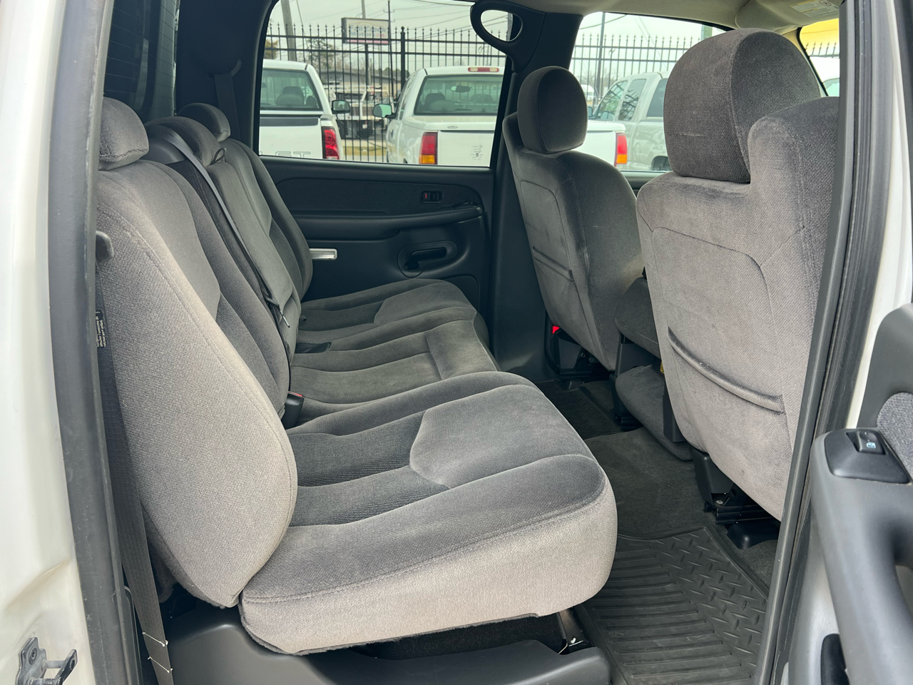 GMC Sierra 1500 HD SLE Crew Cab Short Bed 2WD 2003