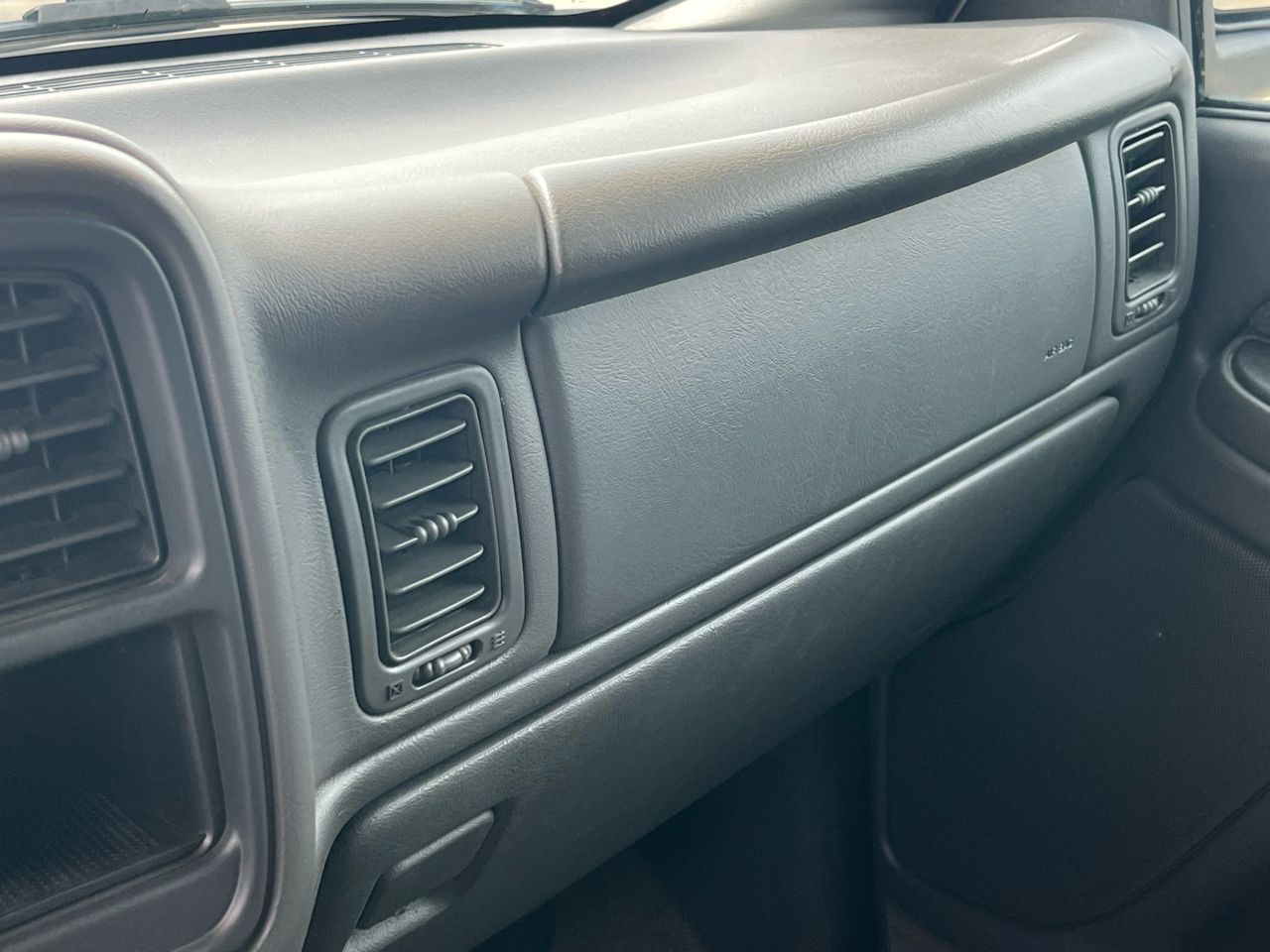 GMC Sierra 1500 HD SLE Crew Cab Short Bed 2WD 2003