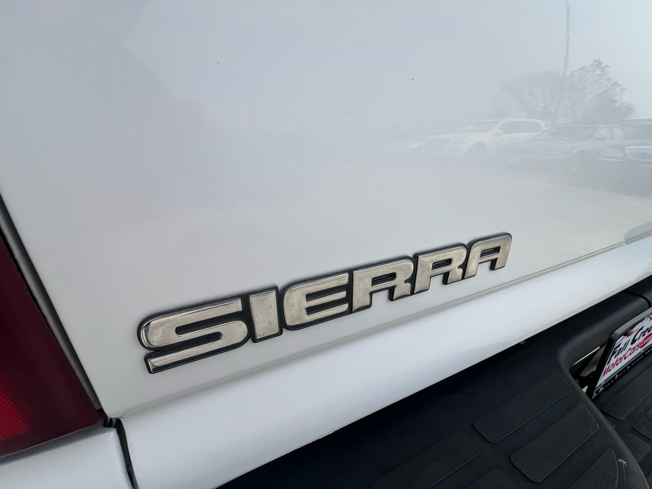GMC Sierra 1500 HD SLE Crew Cab Short Bed 2WD 2003