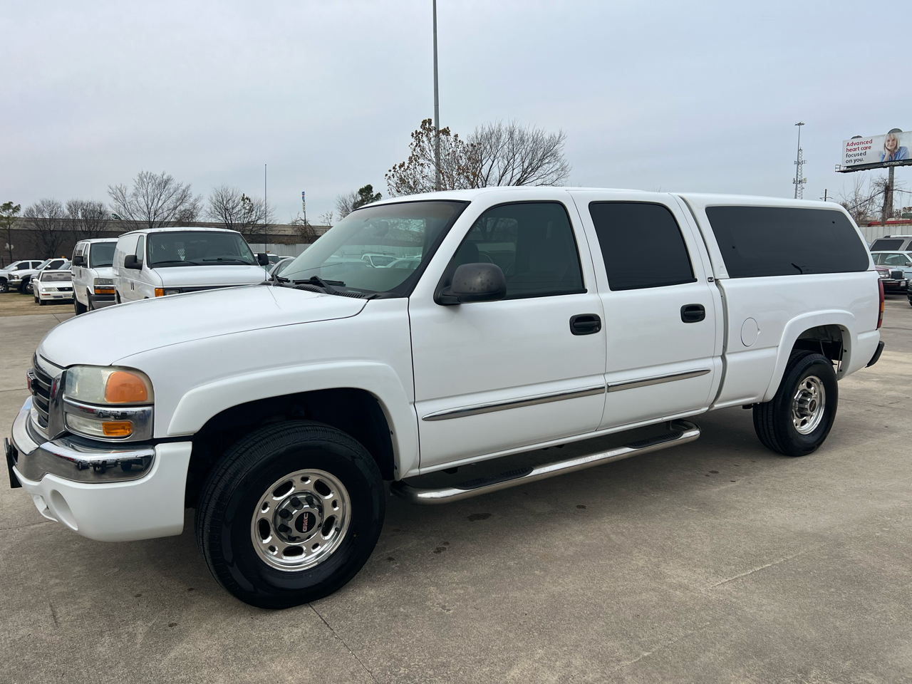 GMC Sierra 1500 HD SLE Crew Cab Short Bed 2WD 2003