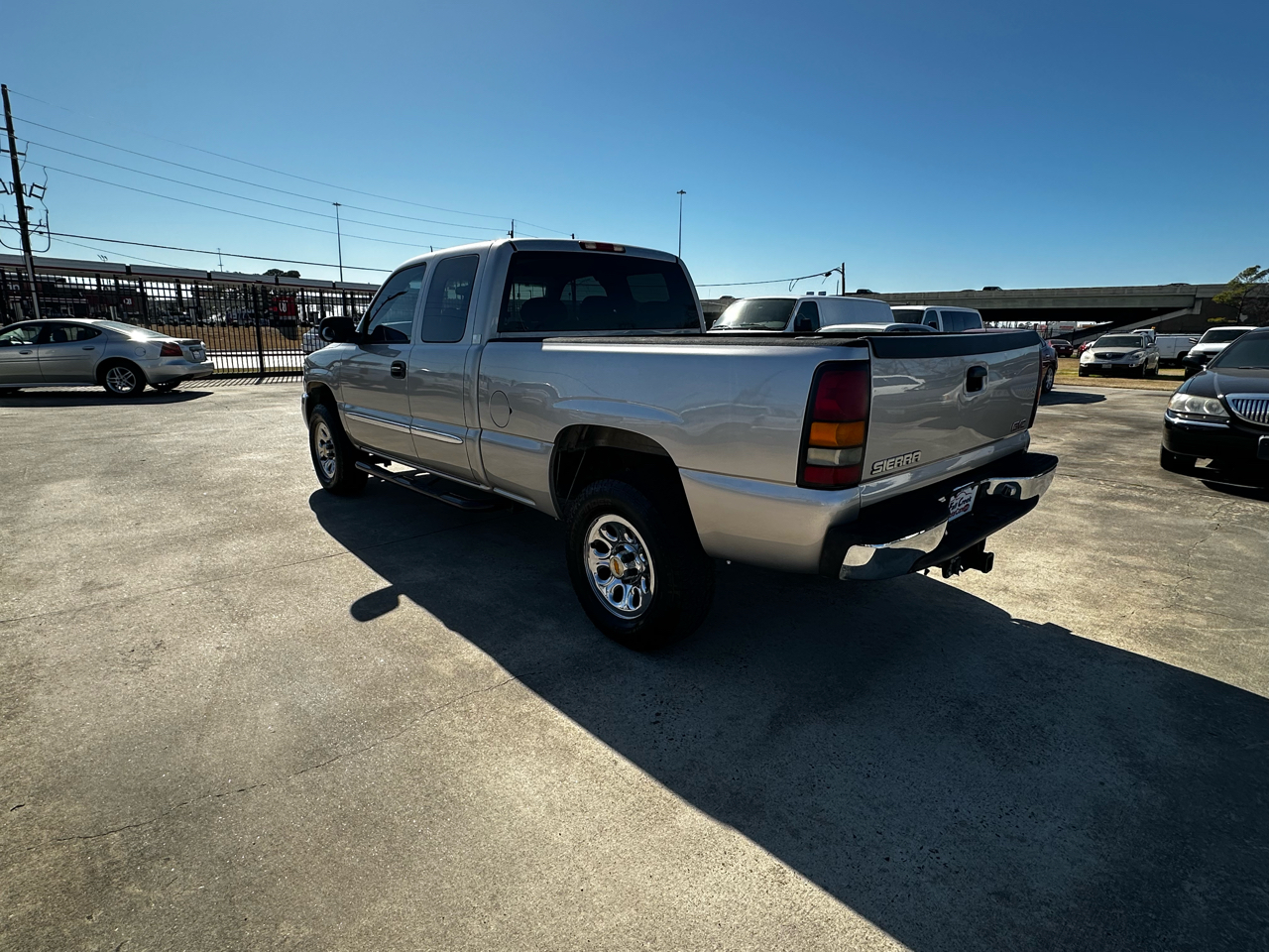 GMC Sierra 1500 SLE Ext. Cab Short Bed 2WD 2004