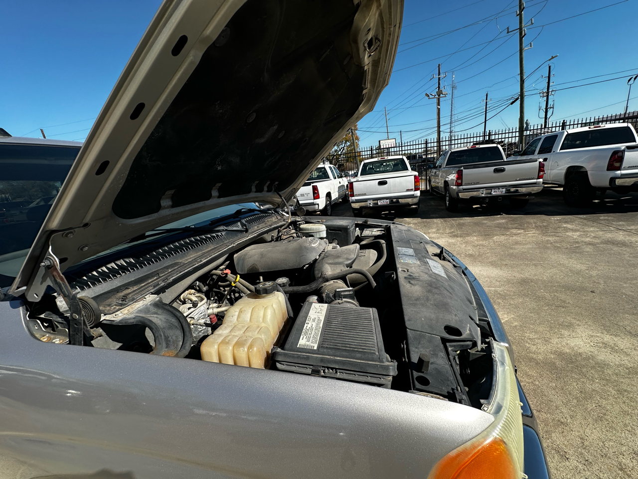 GMC Sierra 1500 SLE Ext. Cab Short Bed 2WD 2004